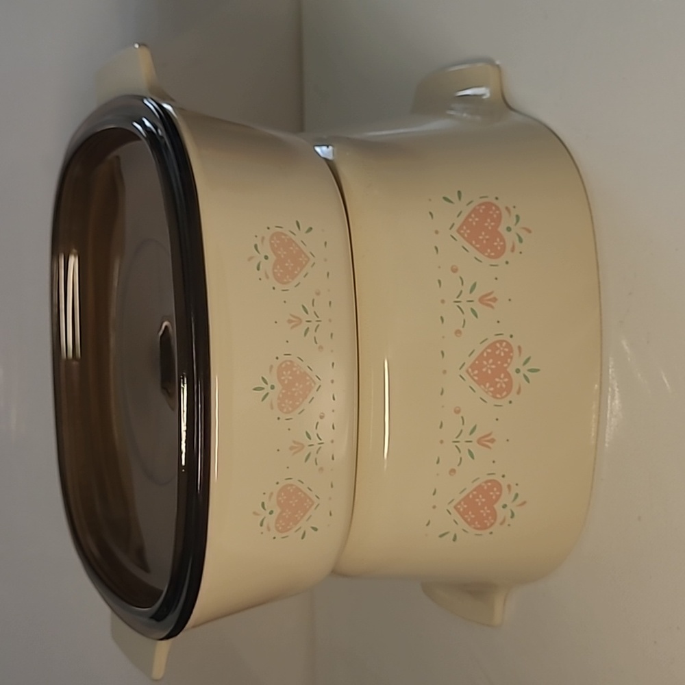 Vintage corningware pink heart pattern A-2-B. A-3-B one pyrex lid